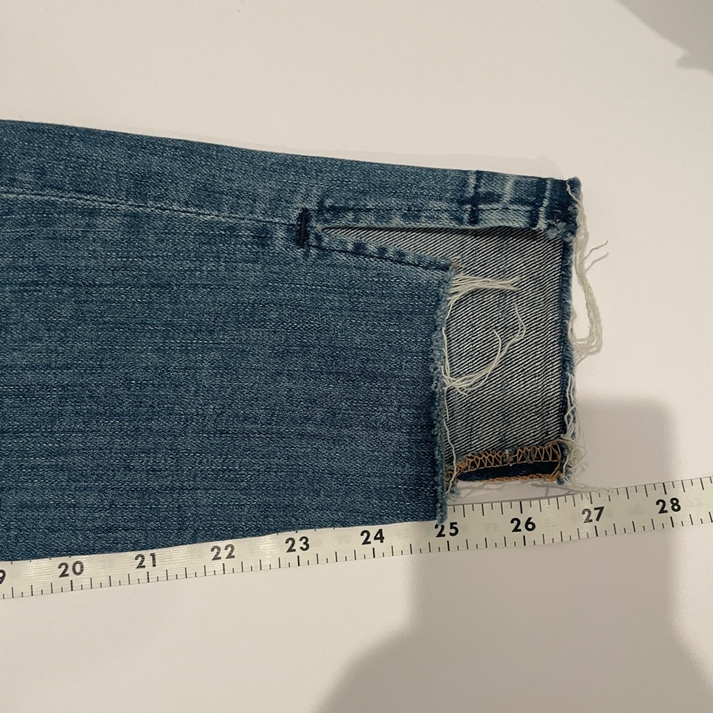 7 For All Mankind Distressed Blue Cropped Jeans - Picture 8 of 8
